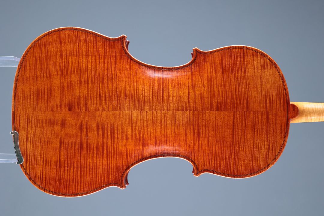 Voigt Jochen - Markneukirchen Anno 1982 - 41,0 cm - B-138